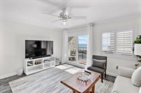 Holiday Surf and Racquet Unit 413